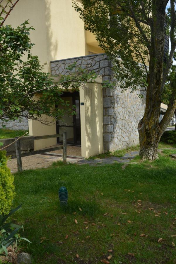 Studio Marmotte Font-Romeu 4 Personnes Avec Balcon Residence Val Soleil Entierement Renove En Juin 2021 Place De Parking & Wifi Gratuit , Draps & Serviettes De Toilettes Non Inclus, Sabanas Y Toallas No Incluidos Ngoại thất bức ảnh