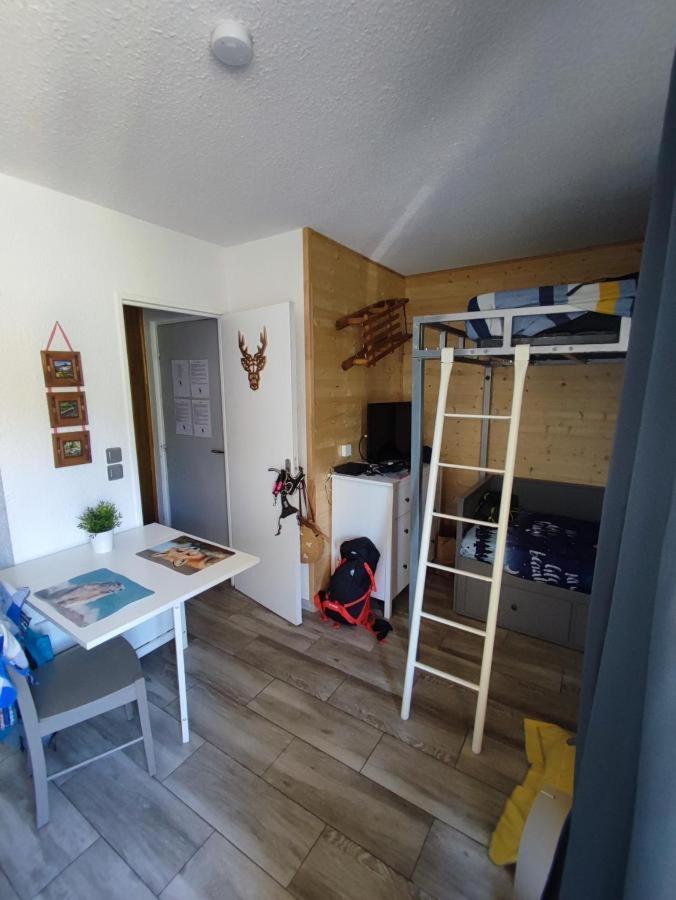 Studio Marmotte Font-Romeu 4 Personnes Avec Balcon Residence Val Soleil Entierement Renove En Juin 2021 Place De Parking & Wifi Gratuit , Draps & Serviettes De Toilettes Non Inclus, Sabanas Y Toallas No Incluidos Ngoại thất bức ảnh